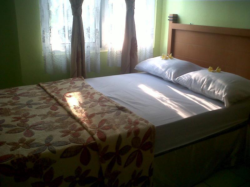 Wening Griya Guest House Jatingaleh Bagian luar foto